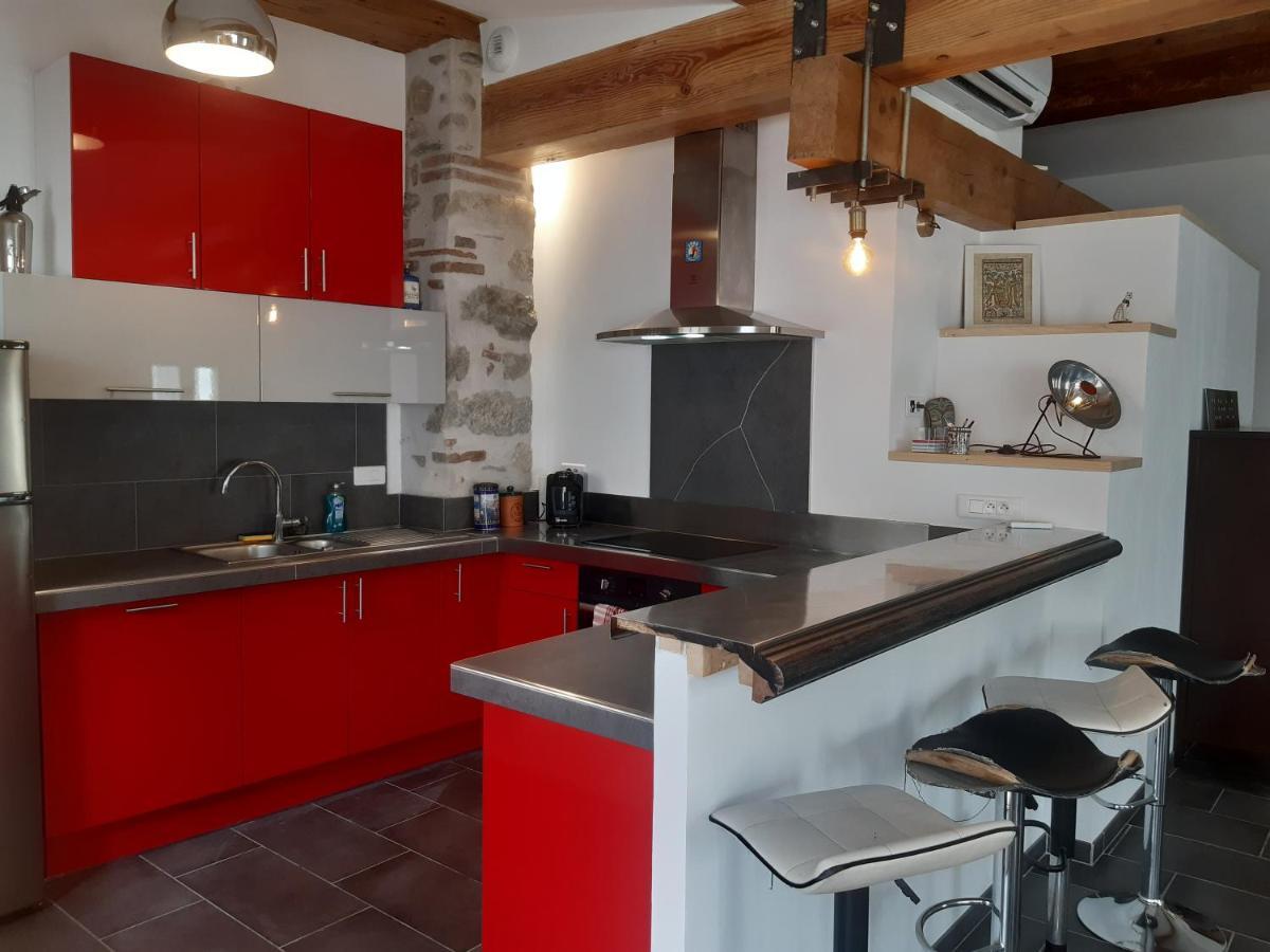 La Manufacture D'Epaulettes Apartment Prades  Bagian luar foto